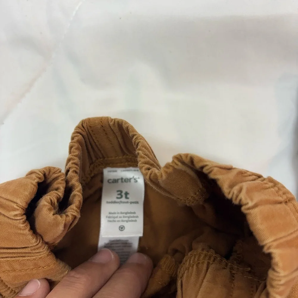 Bundle of 2 pants and 1 short sleeve shirt Wrangler Jeans, Carters Tan pants
